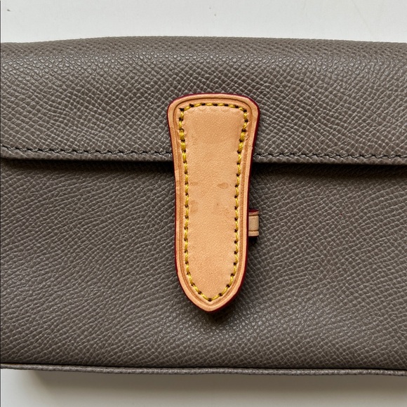 Dooney & Bourke Pouch/ Cosmetic/Wallet Bags Bundle - Picture 14 of 16